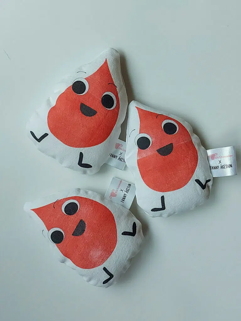 mensdroppar mensdroppe bloddroppe blod droppe mens mensgosedjur blodgosedjur leksak mens